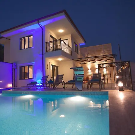 Mansa Villa *